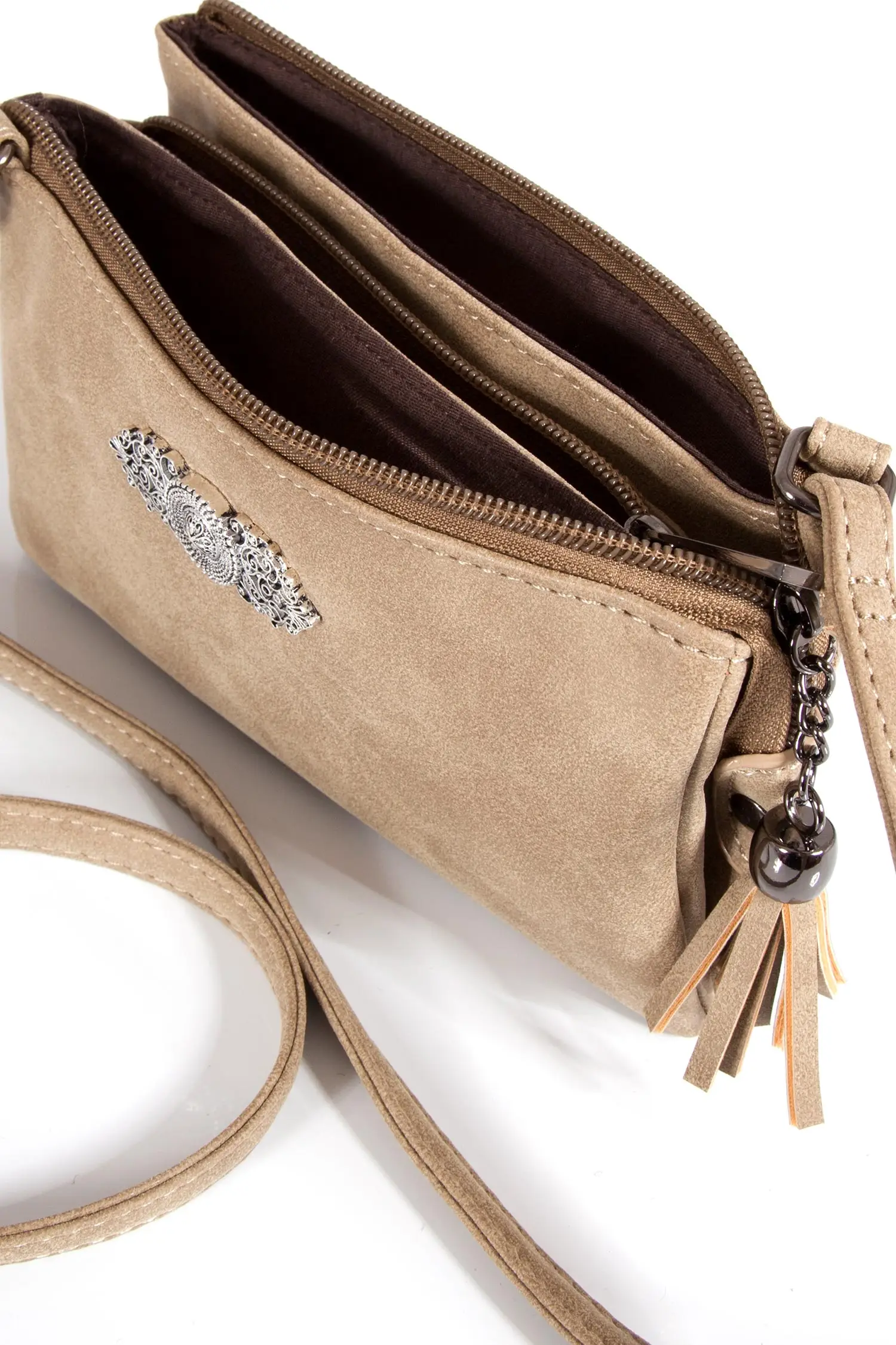Trachtentasche von Wirkes in Beige Kleine Trachtentasche in beige zum umhängen offen