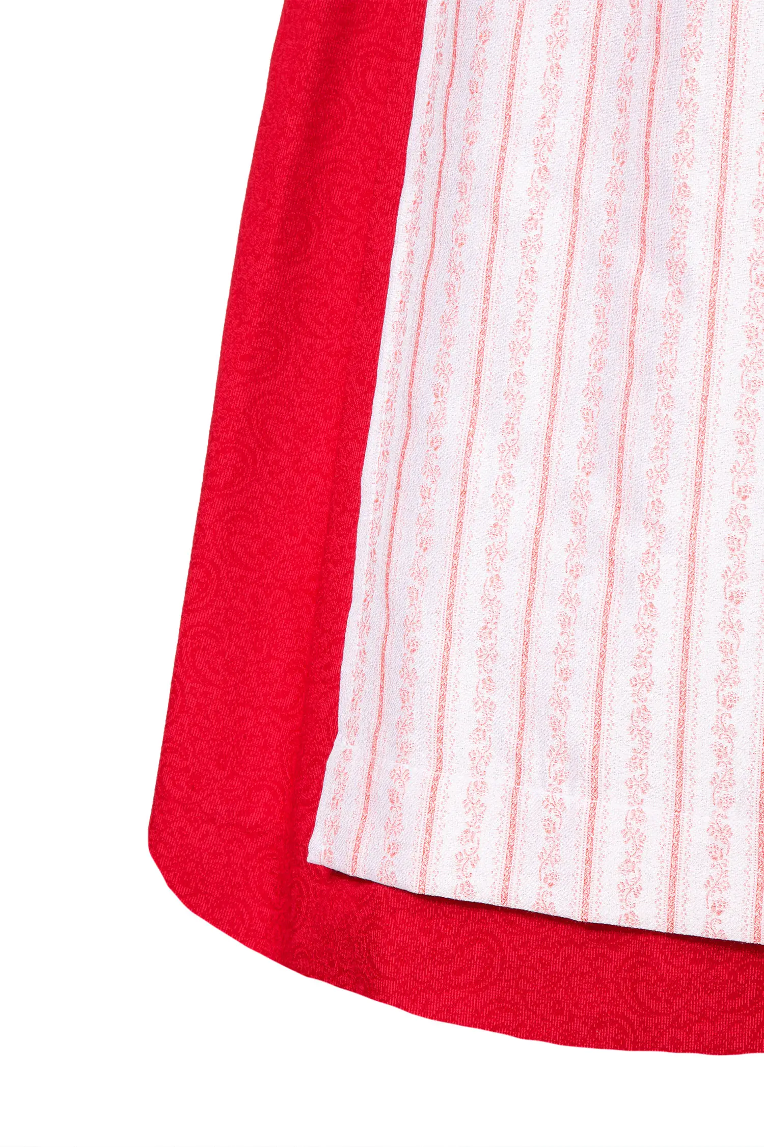 3097-1739-RT6-23-03c-4042 limitiertes Dirndl in rot mit traditioneller Schürze - Detail Schürze