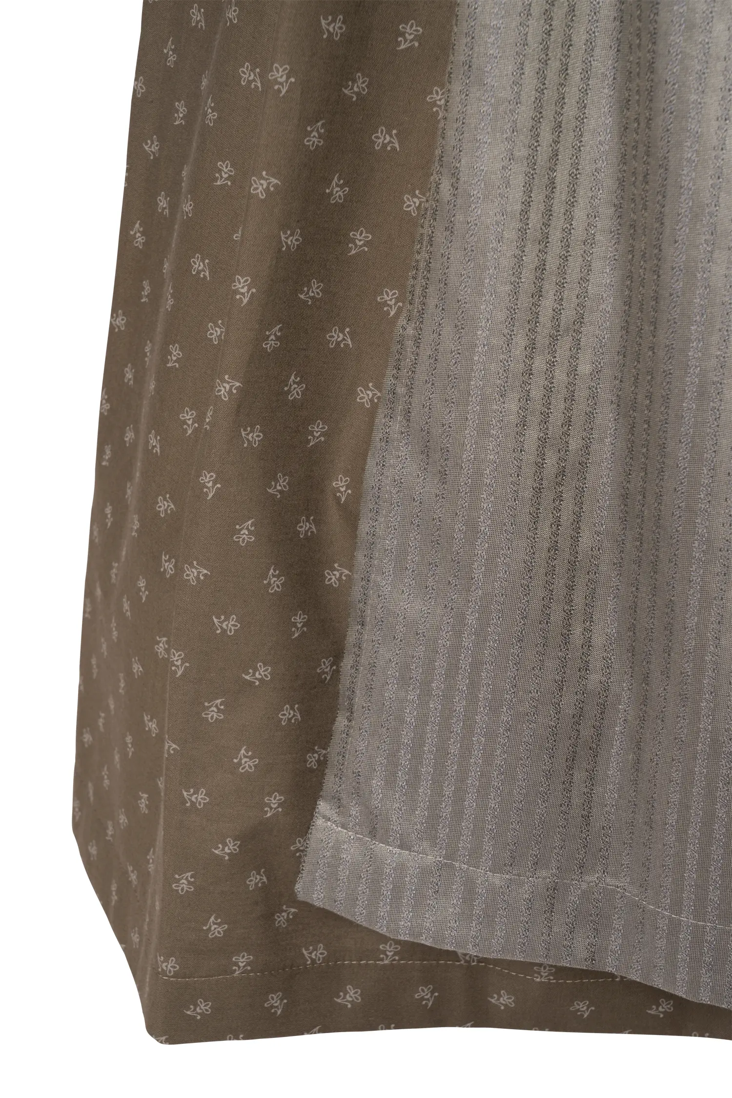 Exclusives Stretch-Dirndl in oliv - Detail Rock