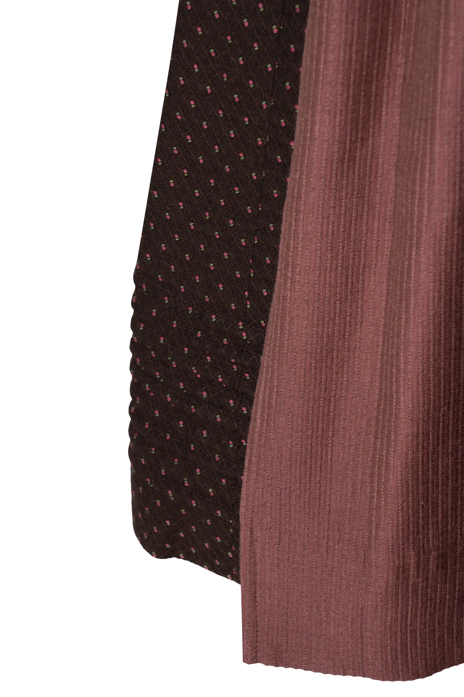 Gottseidank Dirndl Hedi in dunkelbraun mit Wechselschürzenband - Detail Rock