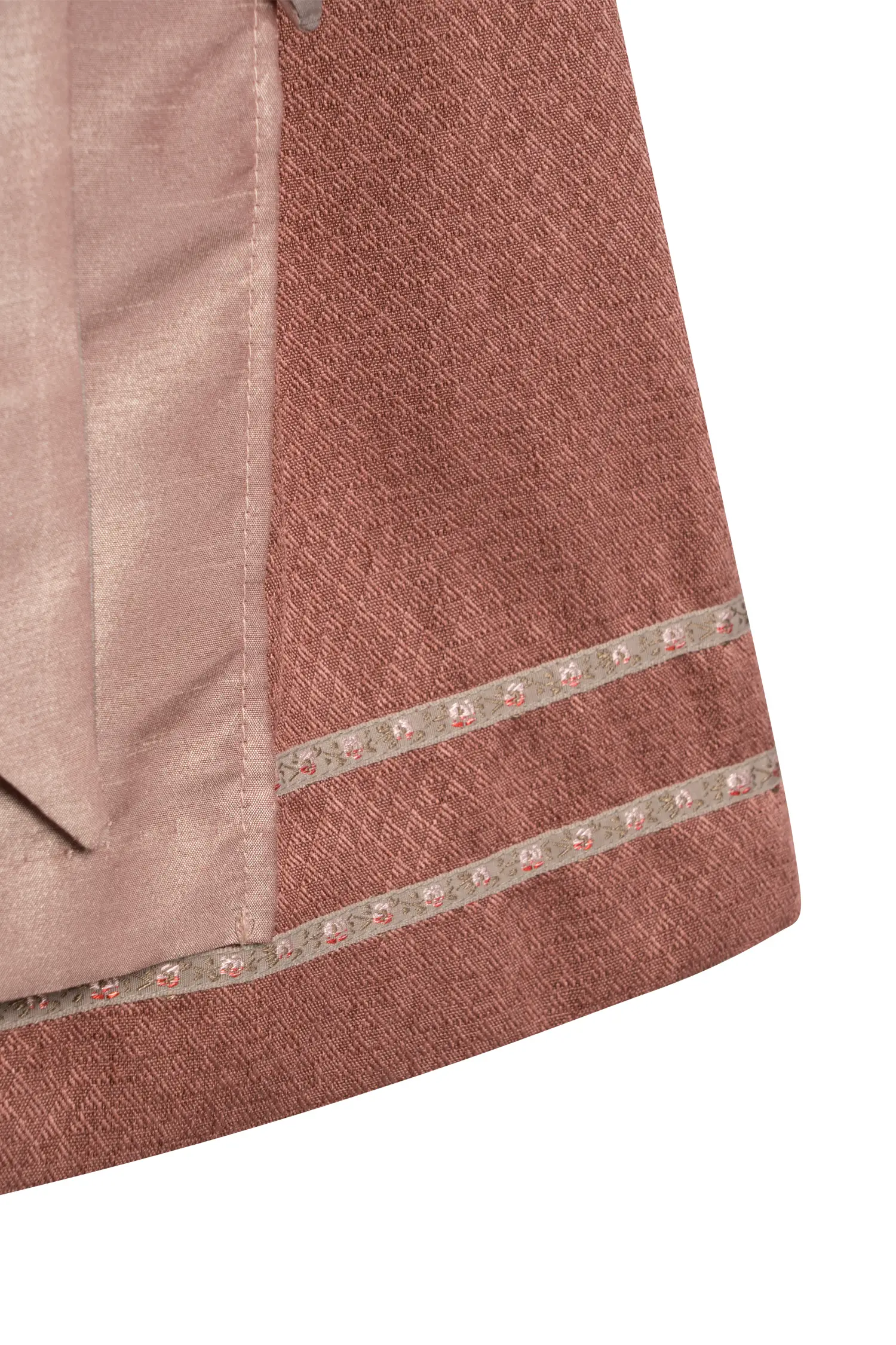 Dirndl Diva in Altrosa Detail Rock