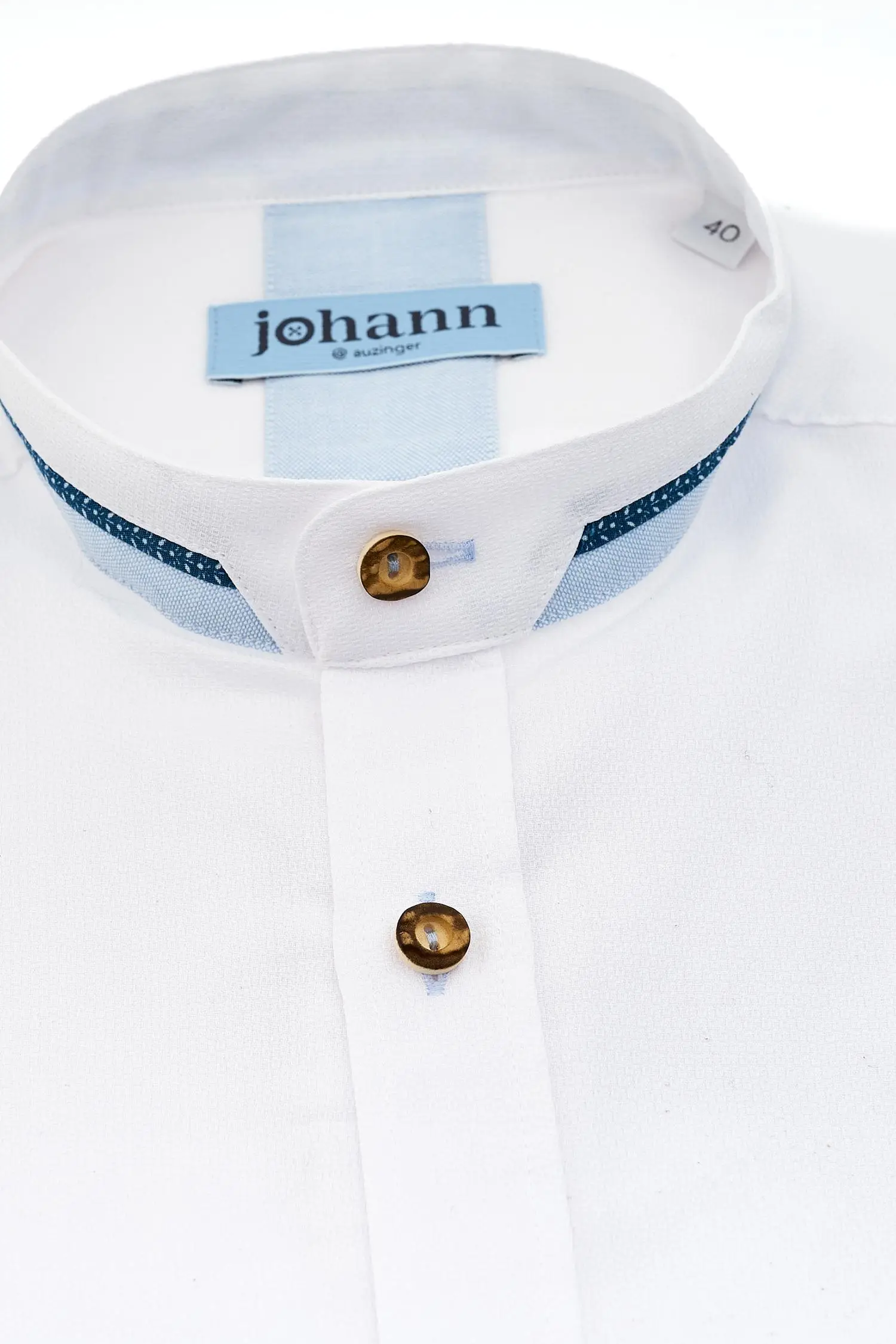 Hemd von Johann in Weiß mit Blauen Akzenten