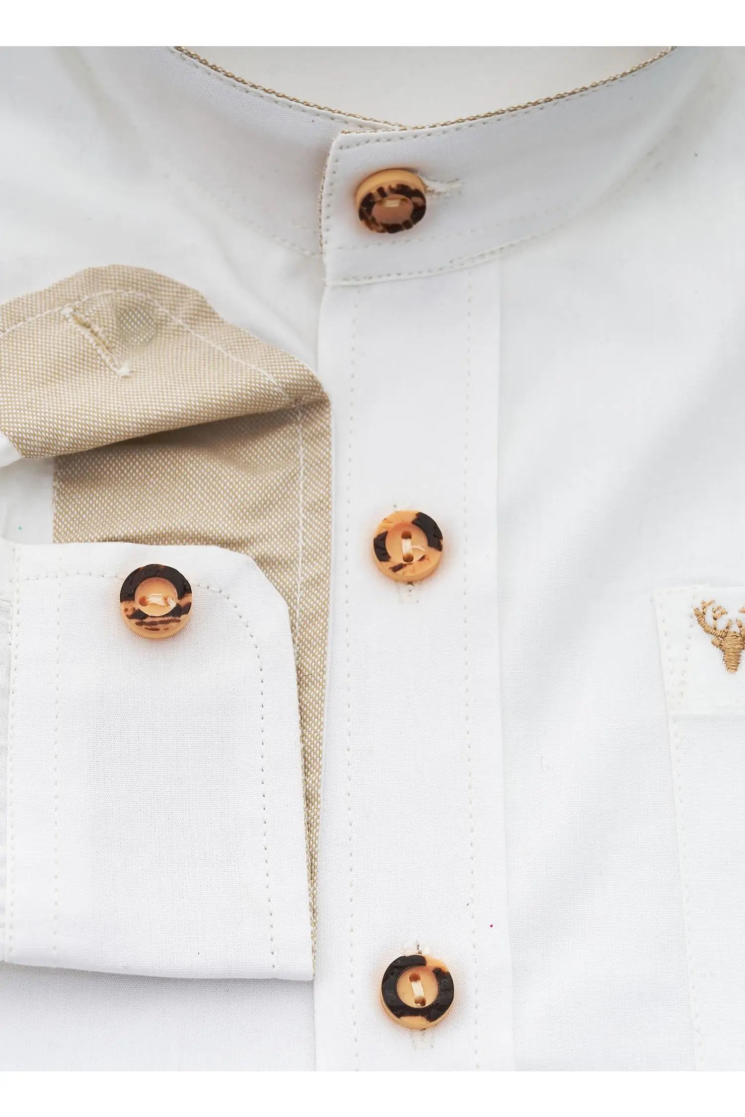 Kinderhemd in Weiß mit Beigen Applikationen