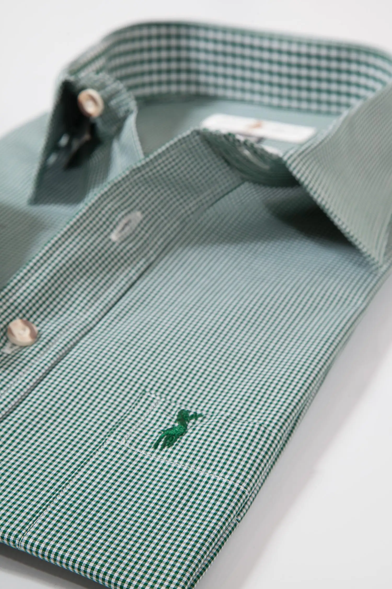 Slim Fit Trachtenhemd in kleinen Karos tanne Kragen