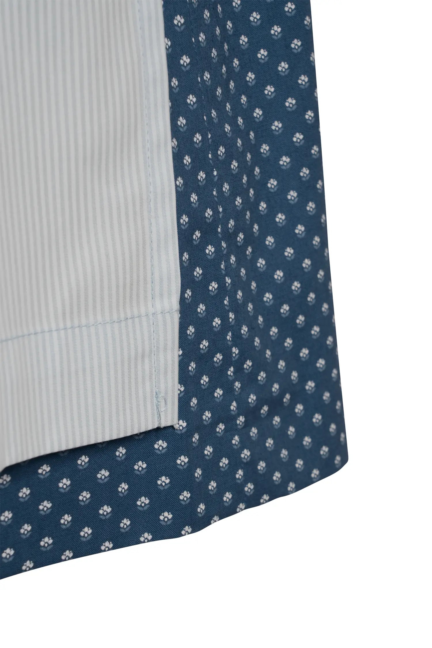 3091-1548-bl5-24-03-1504585 Dirndl Eda in Blau Detail Rock