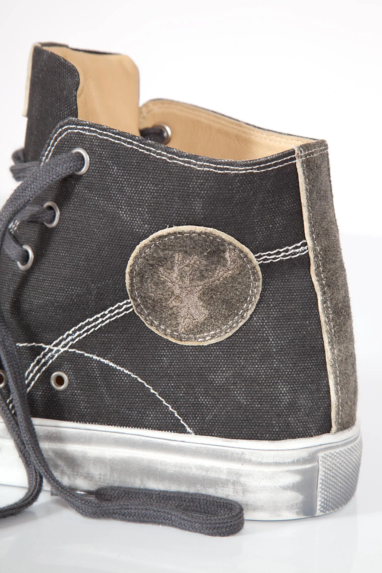 Trachen Sneaker Luis aus Textil in schwarz Detail
