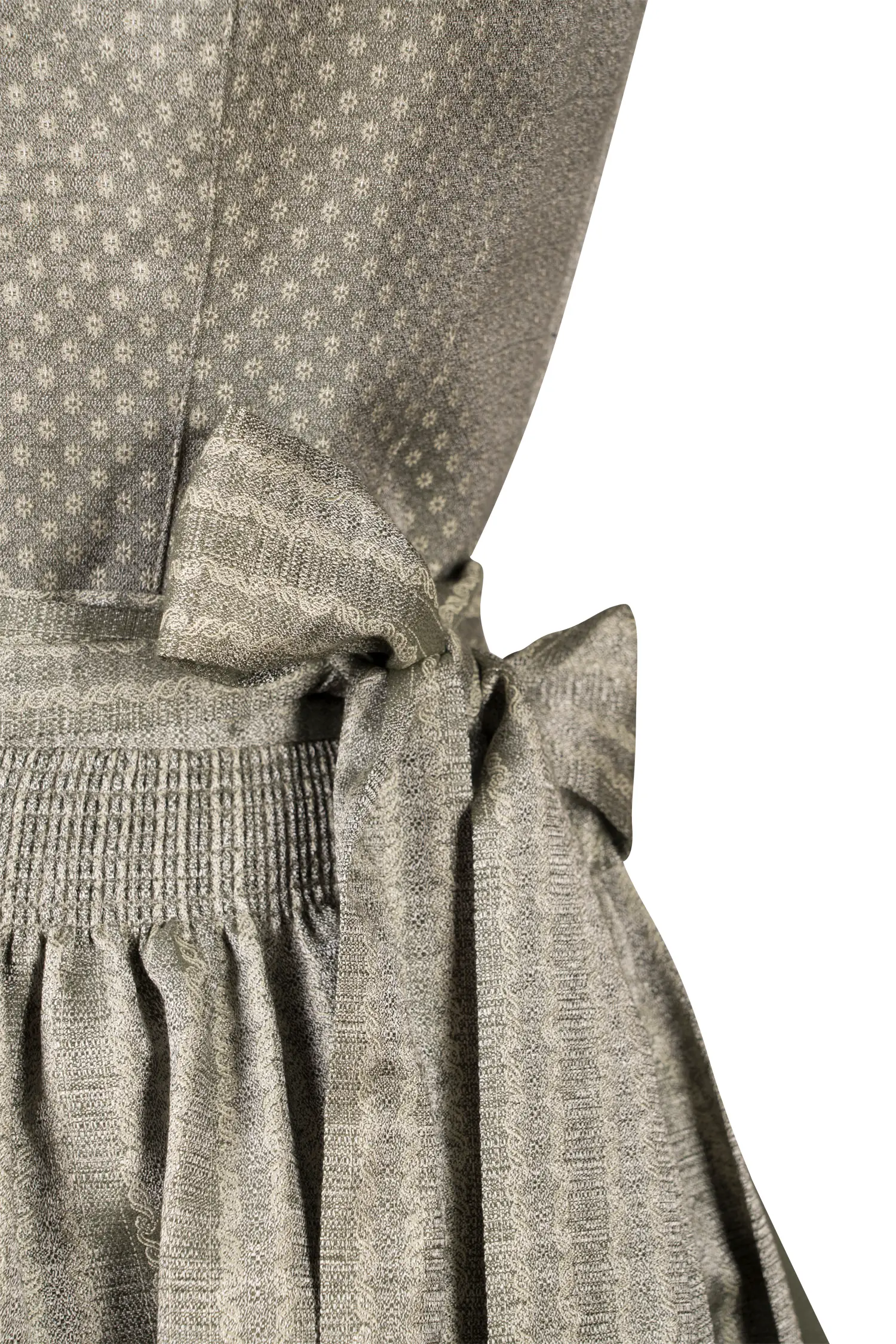 3043-0160-gn4-24-03-1504574 Gamsbock Dirndl in Grün Detail Mieder