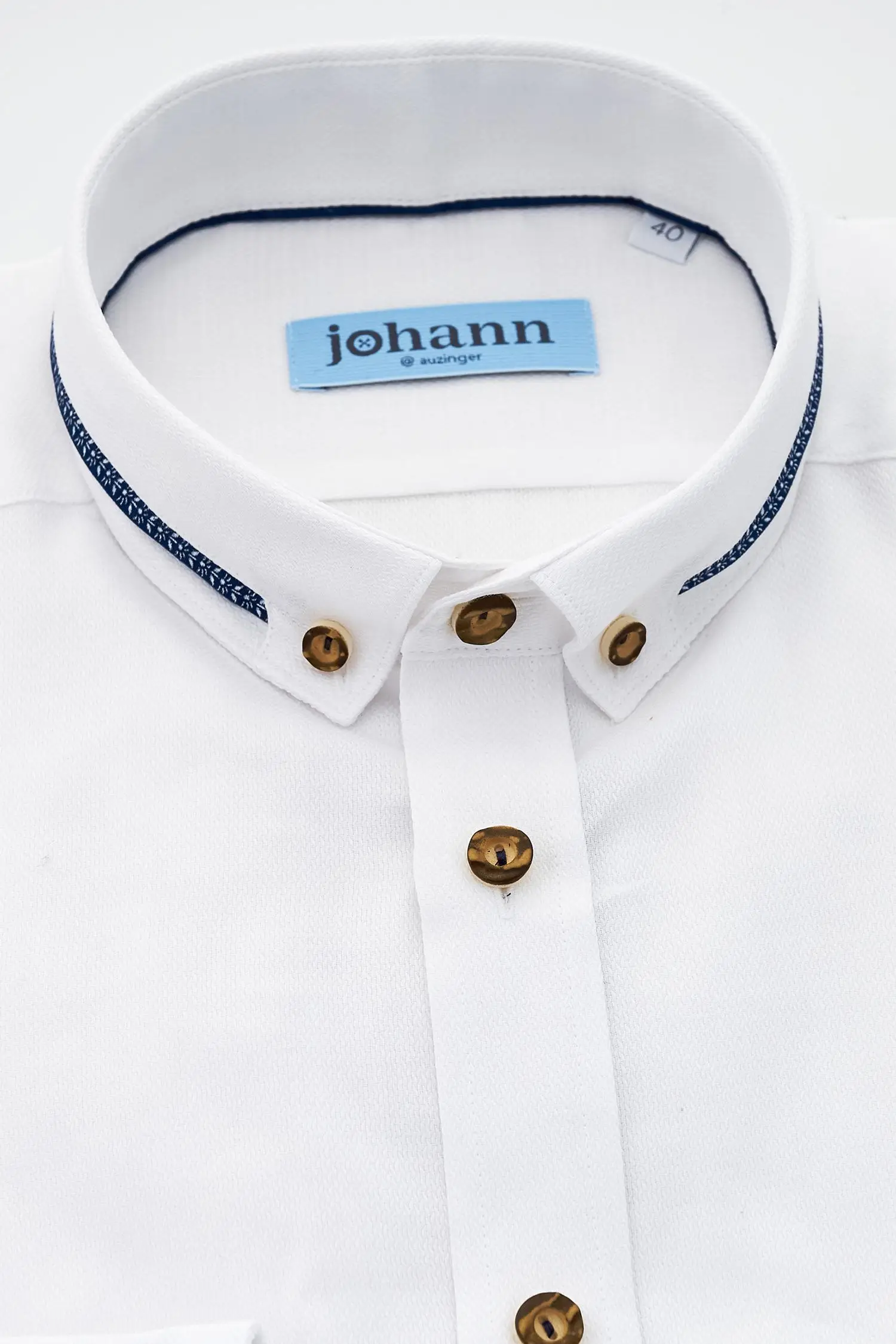 Hemd von Johann und Anna in Weiß mit Blauen Applikationen